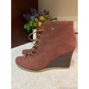 UGG Elyse Lace-Up Wedge Ankle Booties Rust Suede Leather Peep Toe Womens Size 7
